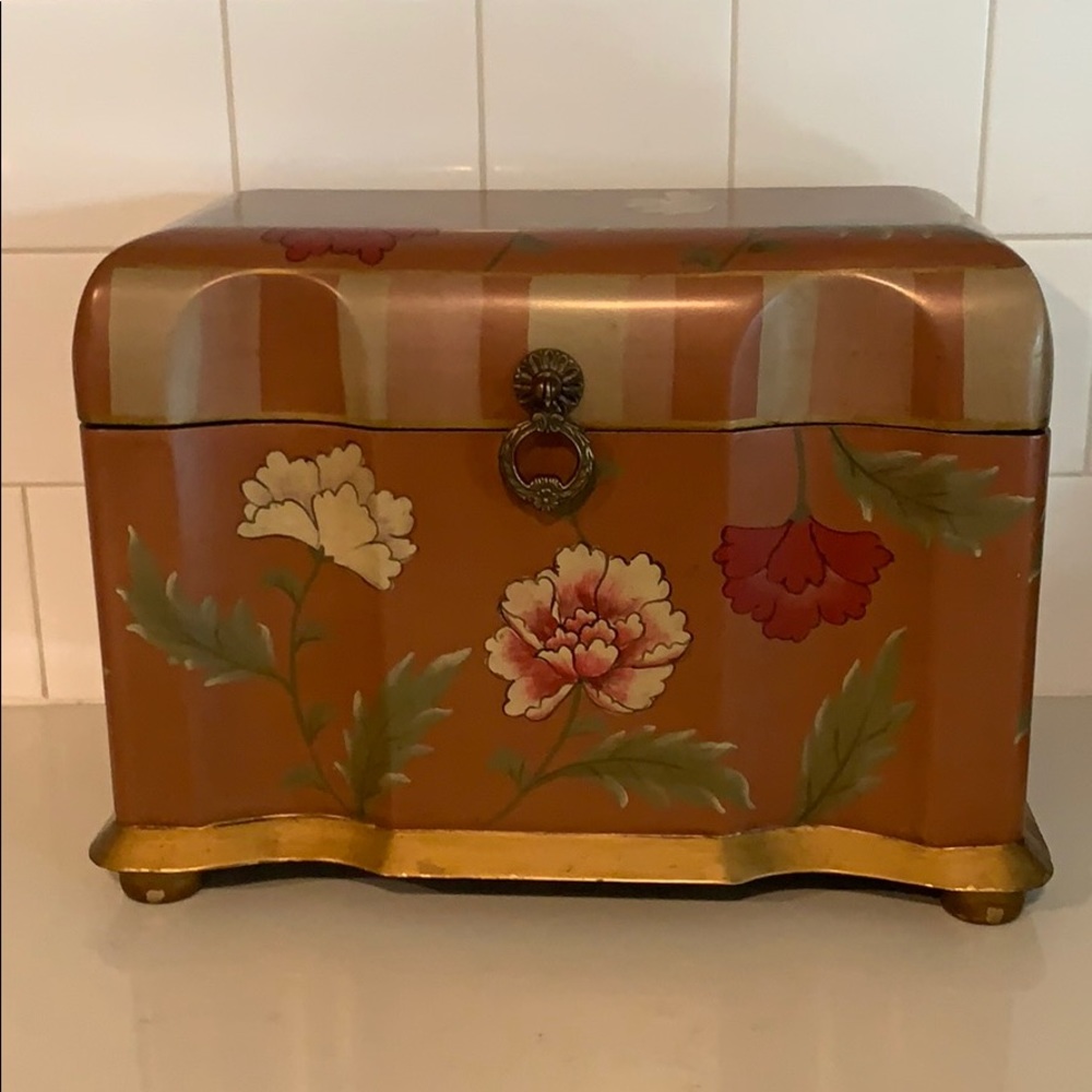 Jeffrey Marriman storage box
